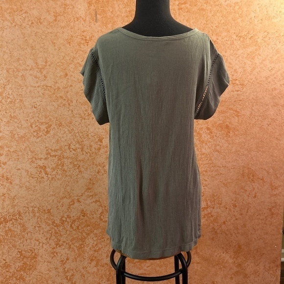 BUFFALO David Bitton Blouse size Medium - Picture 2 of 8